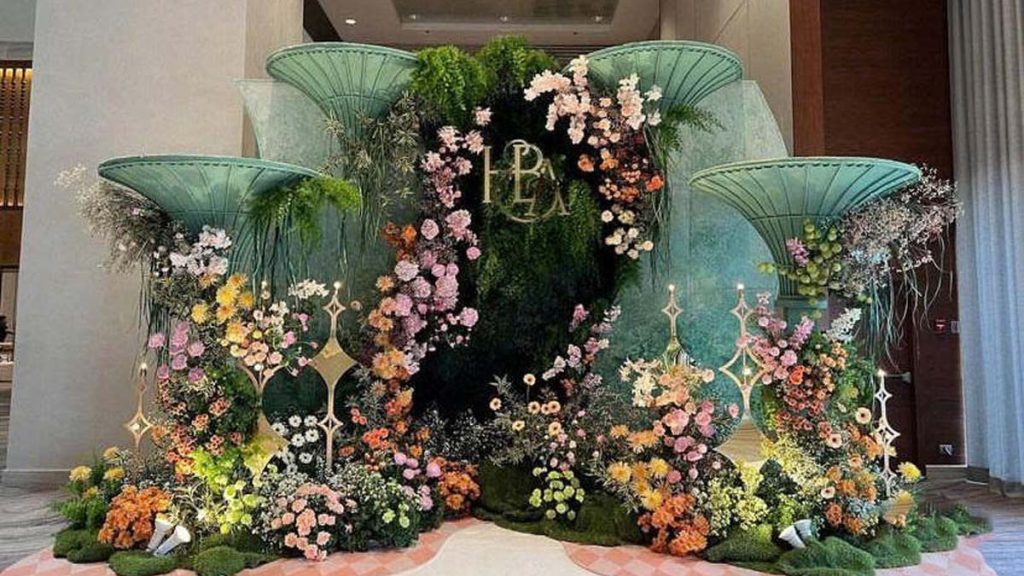 Phong cách backdrop cưới Tropical