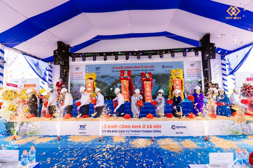 Lễ xúc cát Lễ khởi Công